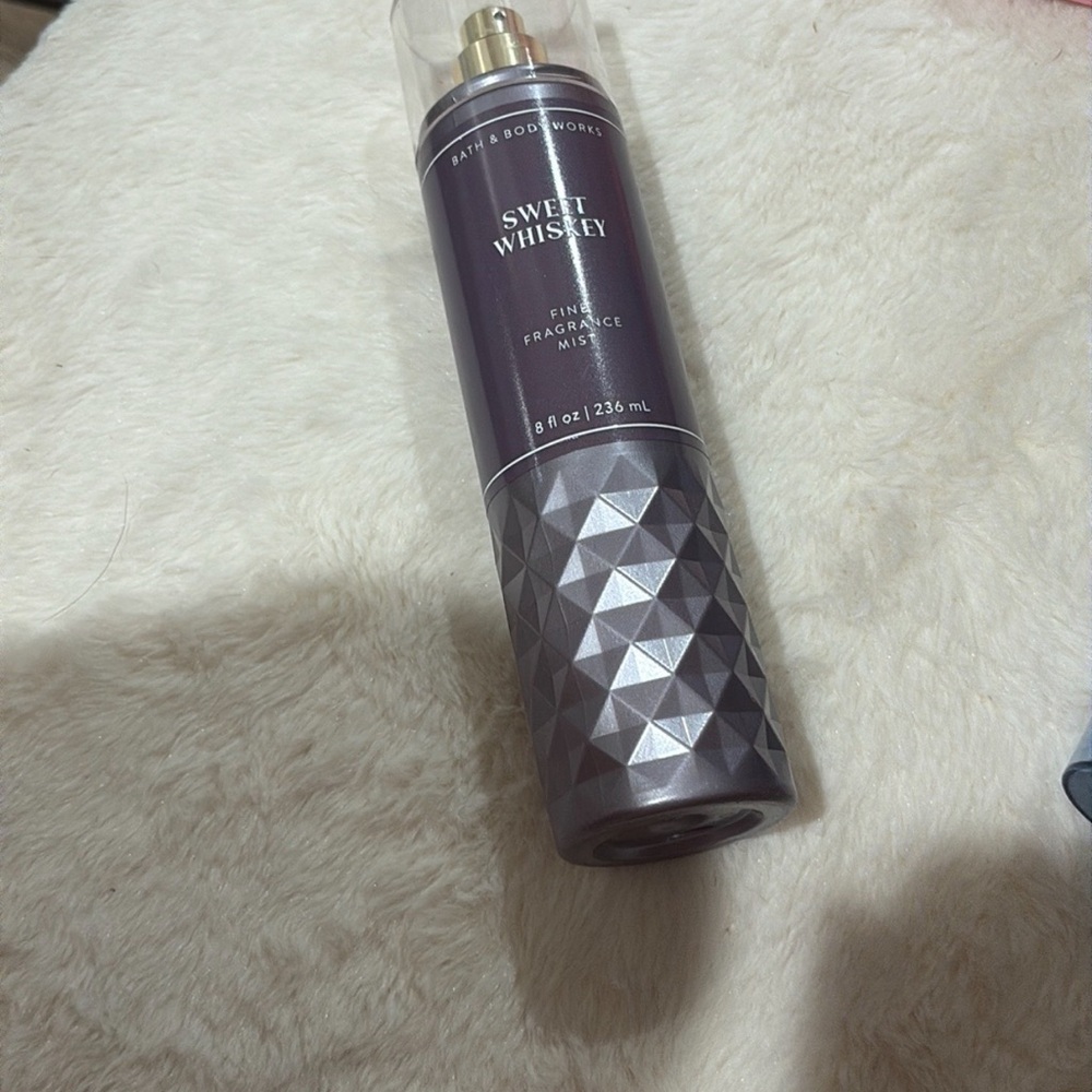 Bath & Body Works Purple Moisturizer & Body Oil